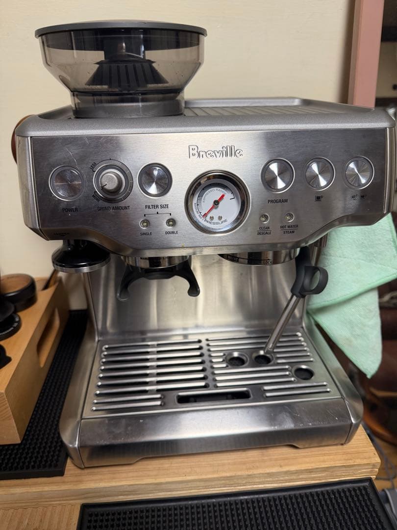 中古エスプレッソマシン Breville BES870XL/B