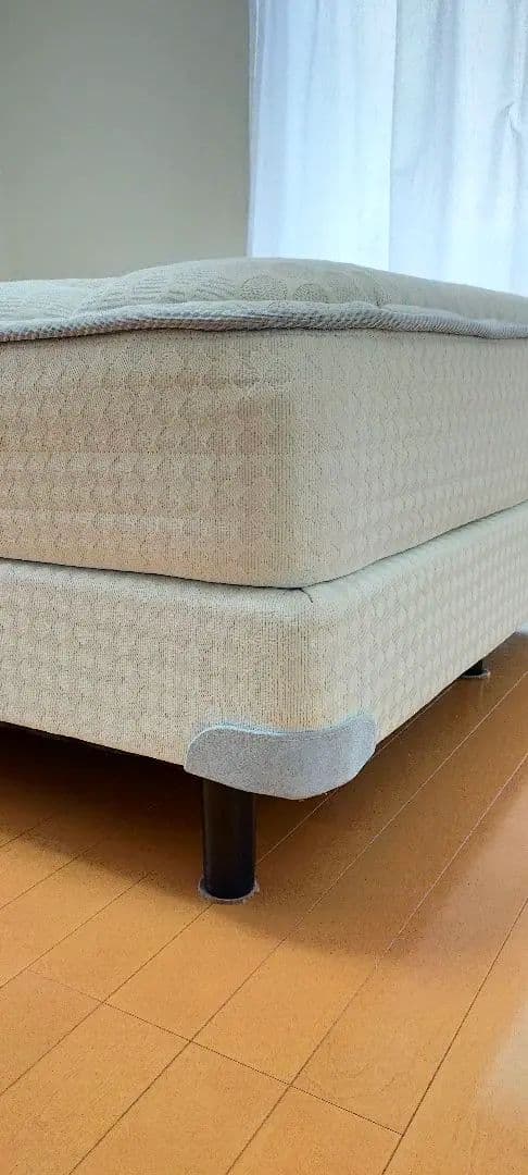 Kingsdown製 Regalia Honesty ダブルベッド