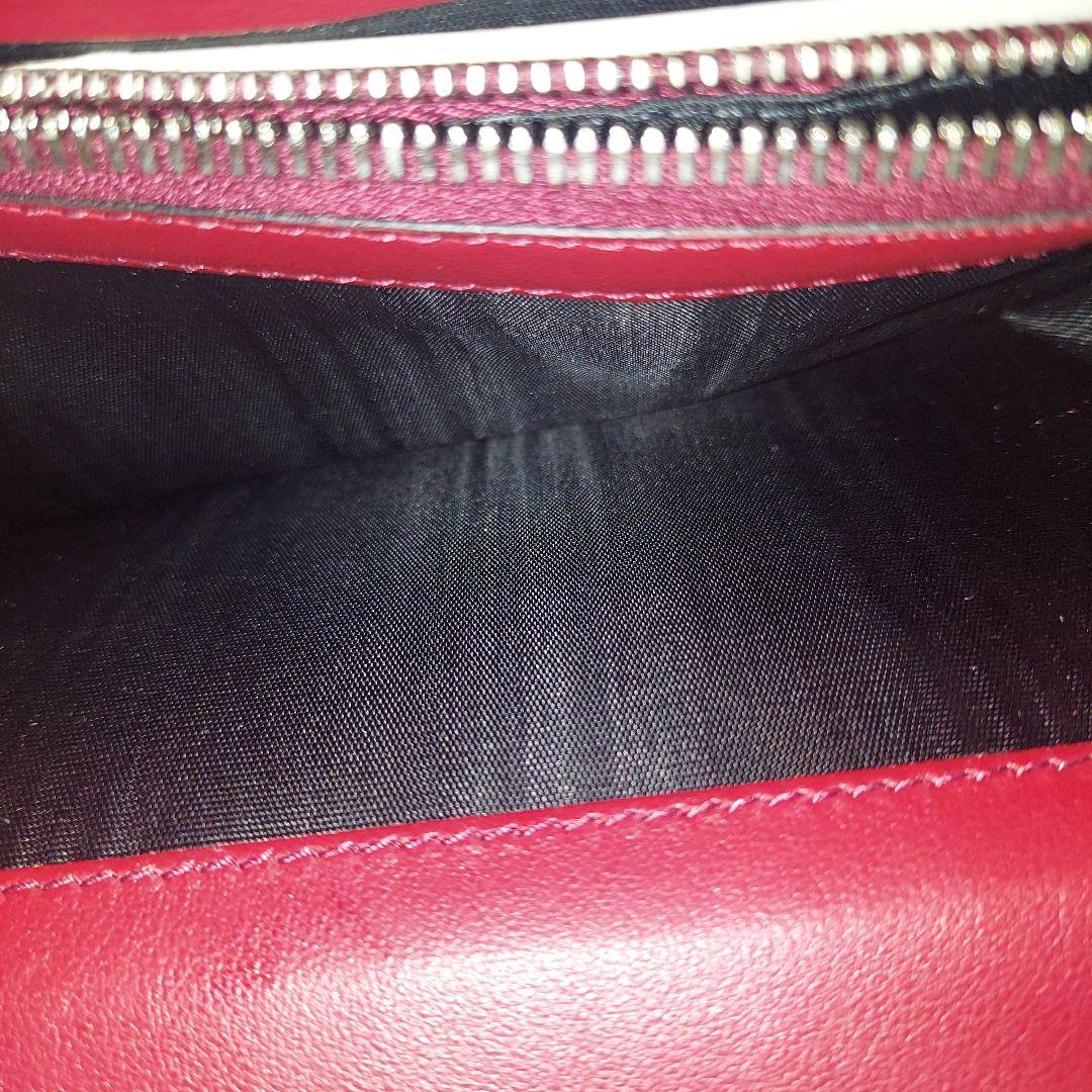 ☆新品未使用2025年秋☆Ferragamo 二つ折り財布 ダブルガンチーニ