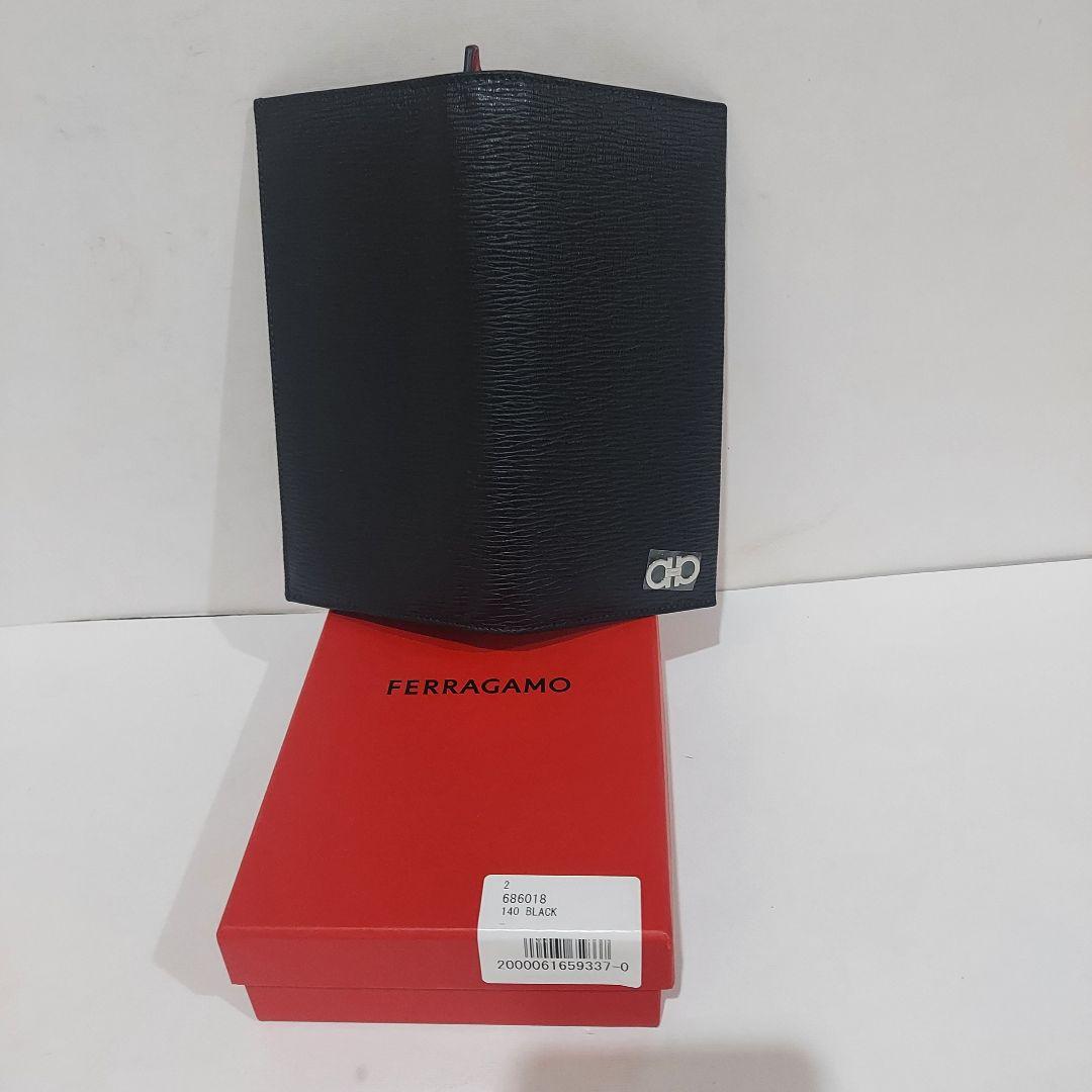 ☆新品未使用2025年秋☆Ferragamo 二つ折り財布 ダブルガンチーニ