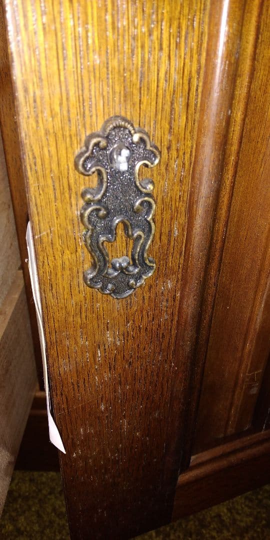 【岡山市東区・直接引き取りは25,400円引き】ガラス付き木製大型書棚