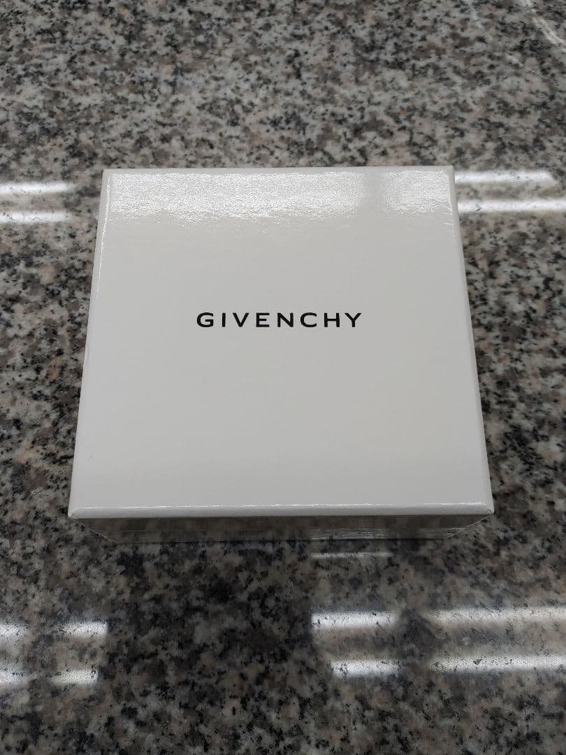 【GIVENCHY】ブレスレット