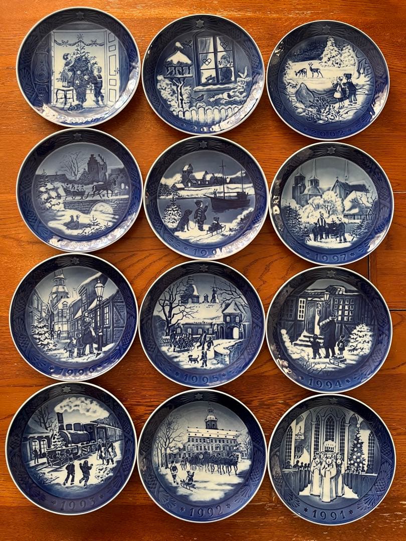 お値下げ【希少1995年含む】☆ ロイヤルコペンハーゲン　イヤープレート12枚☆