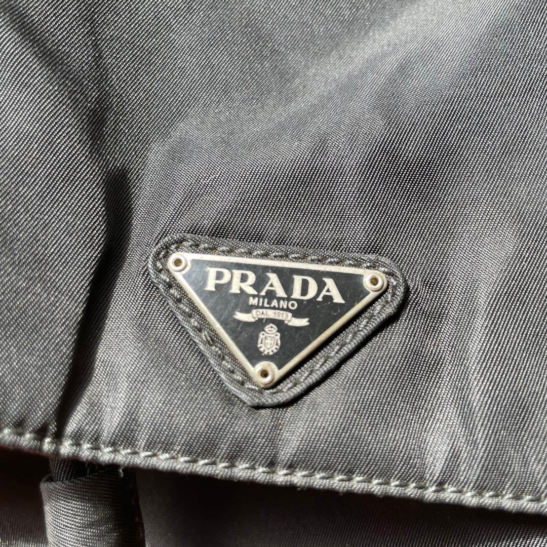 PRADA ブラックバックパック