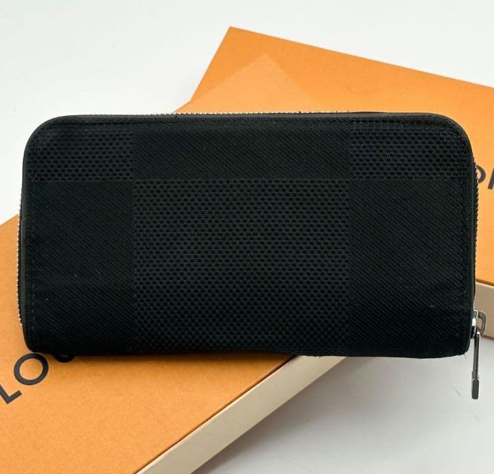 Louis Vuitton ブラック長財布 モノグラム・エクリプス