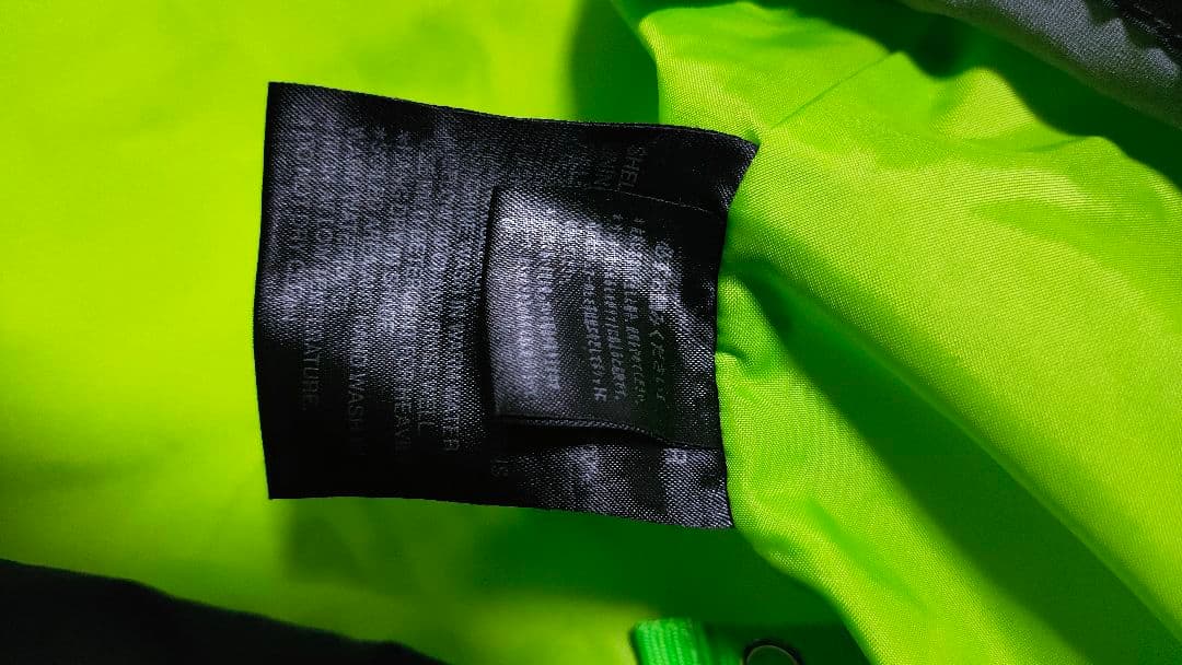 【REW アールイーダブリュー】 スノーボードウェア ゴアテックス