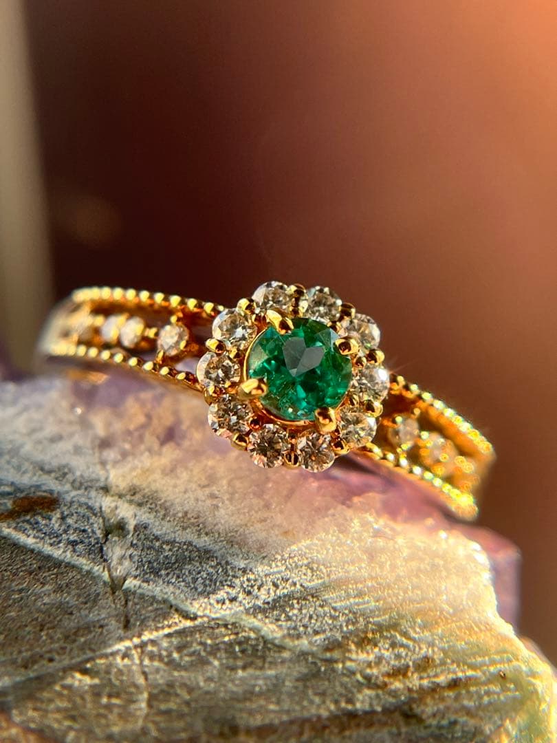 新品K18YGエメラルド0.2ctダイヤモンドリング指輪