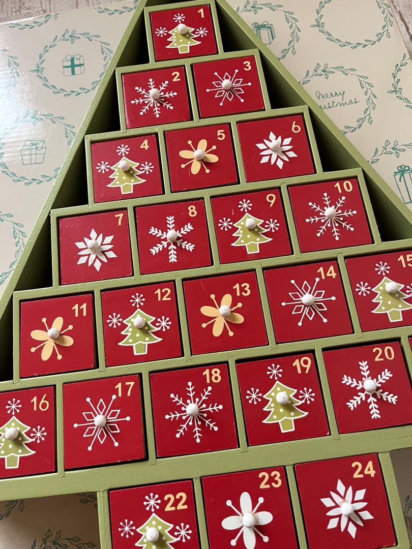 美品 クリスマス ツリー型 アドベントカレンダー 木 ウッド カレンダー お菓子