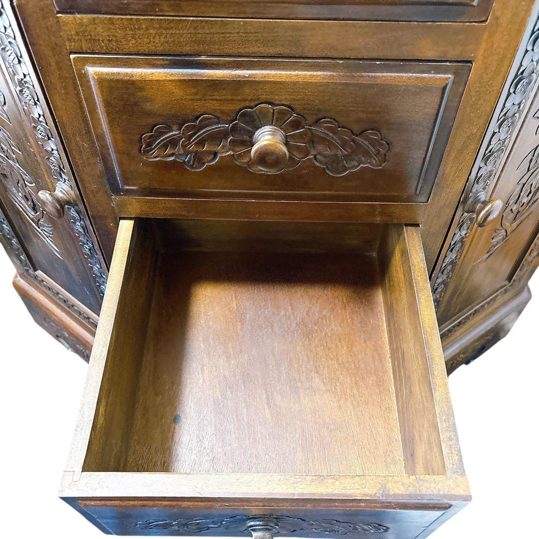 アンティーク　彫刻 チェスト 引き出し 4段 サイドボード キャビネット モダン