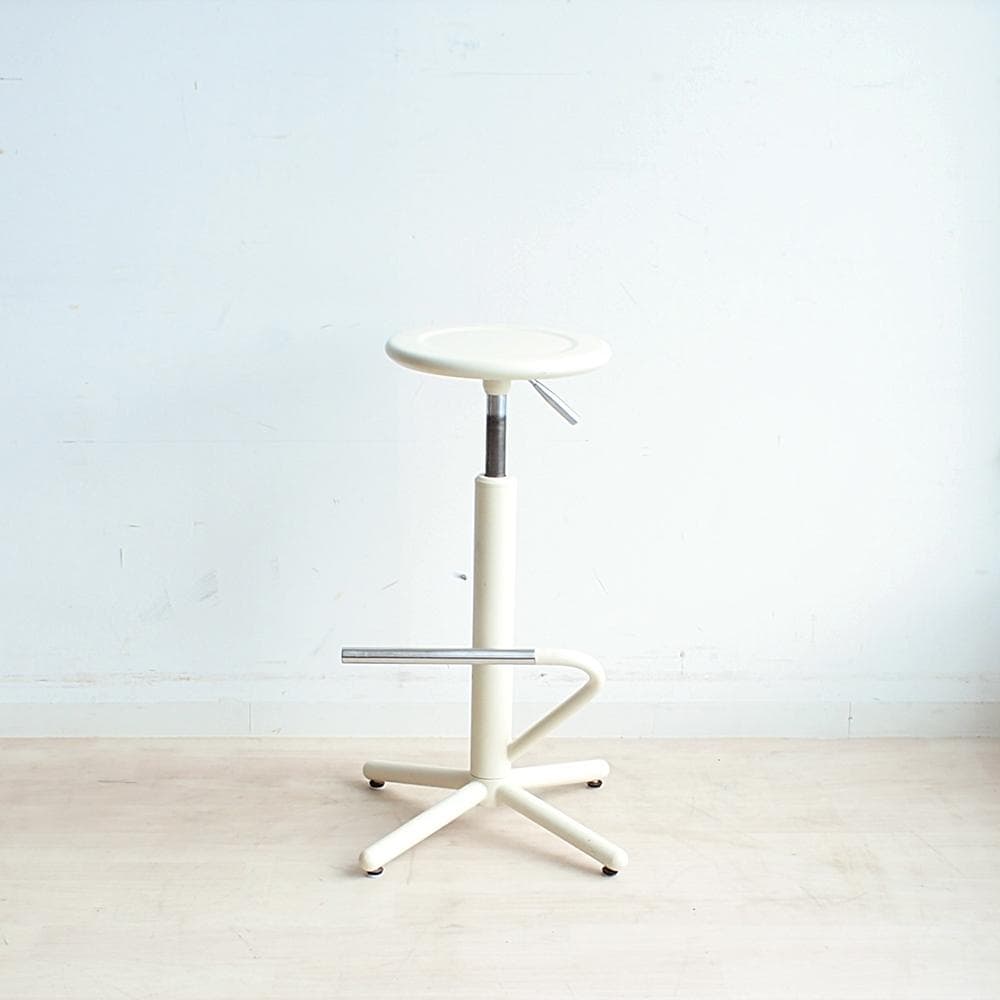 スチール製の昇降式スツール カウンターチェア ZR23875