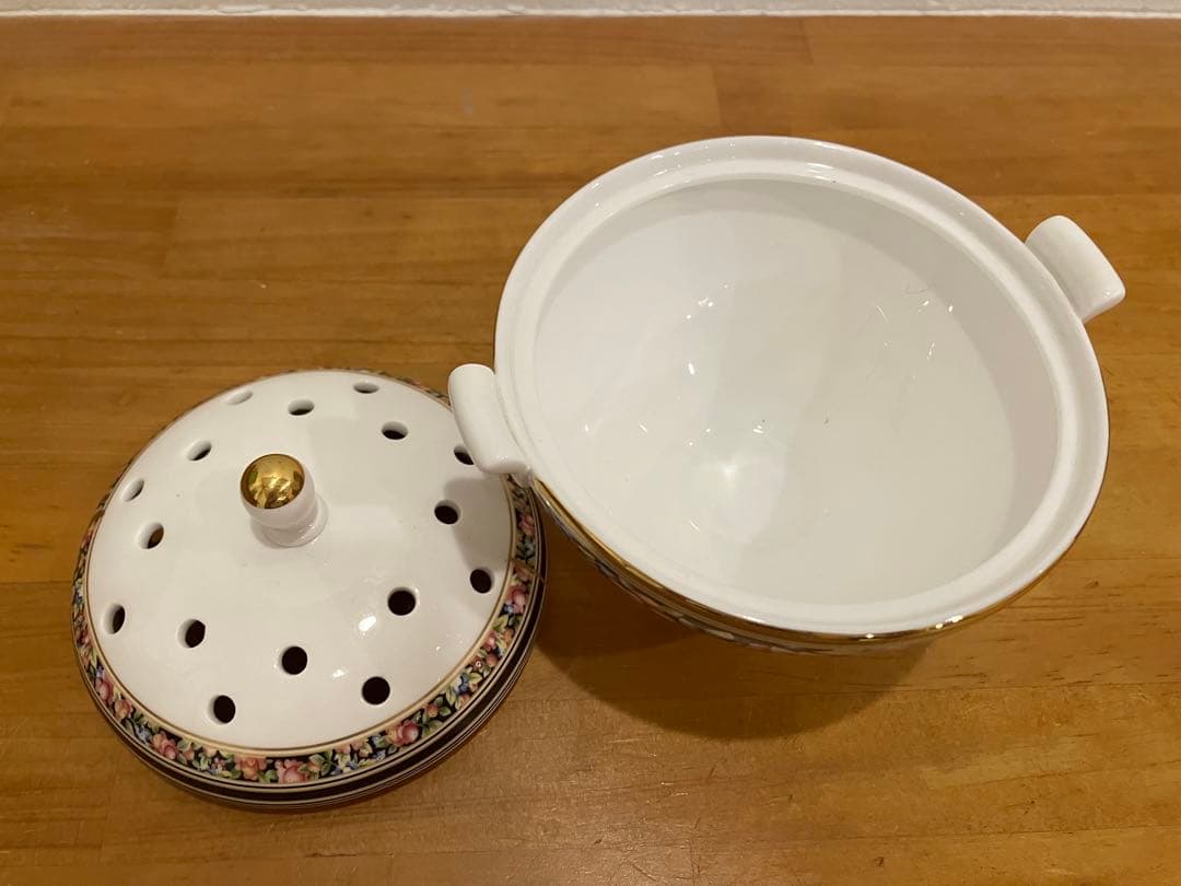 廃盤品　希少　ウェッジウッド　クリオ　ポプリポット
