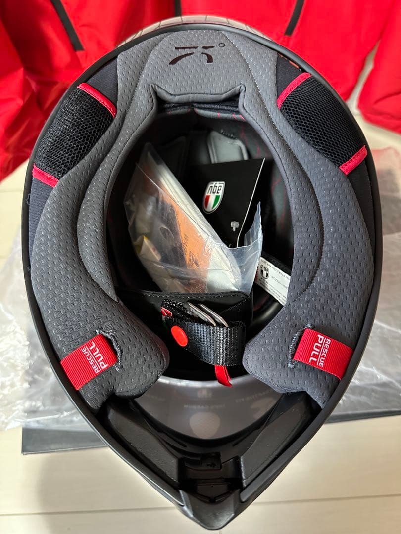 「しん 」AGV PISTA GP*75周年限定モデル* 即完売品