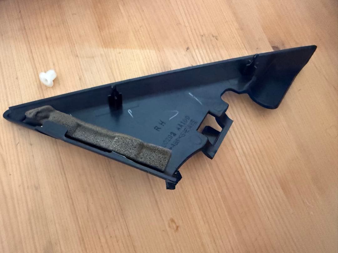 純正 スカイラインGT-R BNR34 ドアミラーコーナーカバー (左のみ新品)