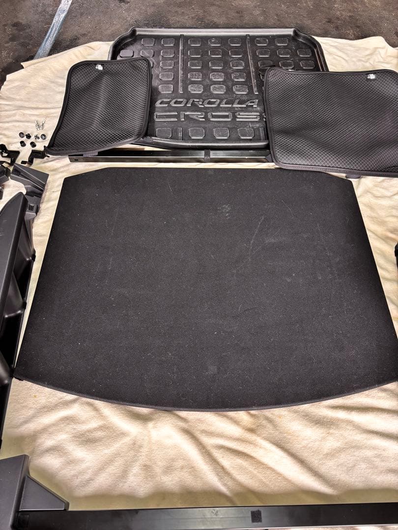 カローラクロス アクティブボックス②