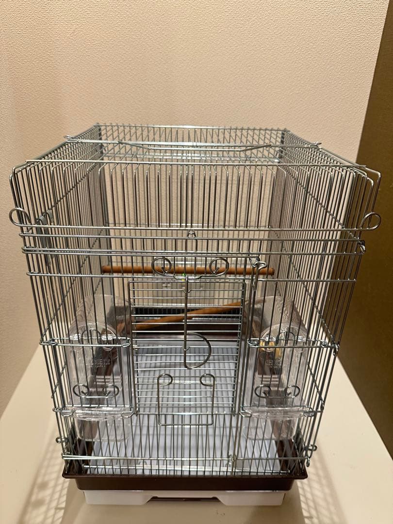 中型鳥かご スチール製止まり木付き