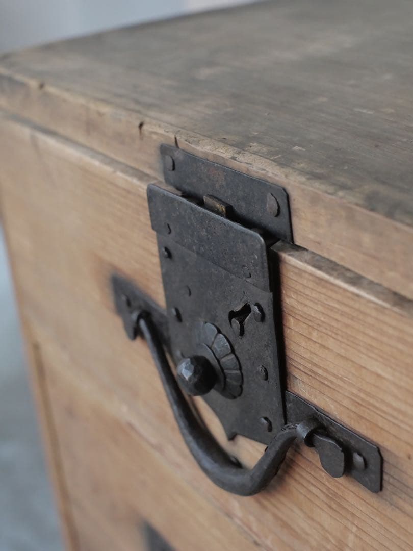 小抽斗　引き出し　収納　小物入れ　木箱　古家具　古道具　アンティーク　昭和レトロ