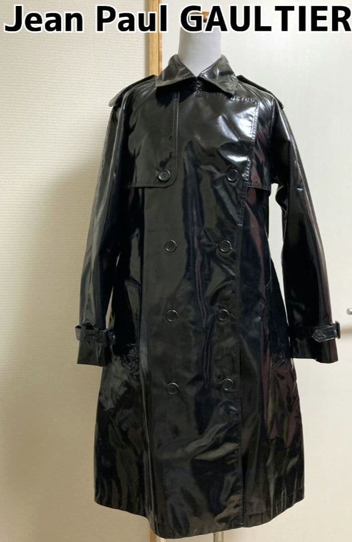 【シュシュ】ジャンポールゴルチエ 黒 エナメル トレンチコート