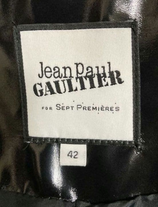 【シュシュ】ジャンポールゴルチエ 黒 エナメル トレンチコート