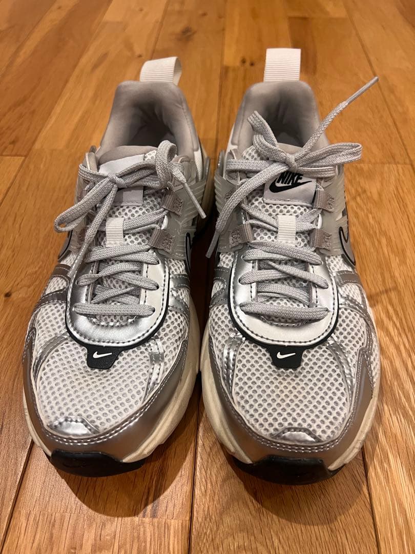 〈NIKE〉V2K Run 24㎝