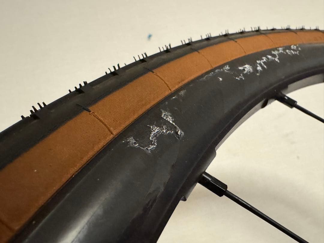 現行モデル！FULCRUM RAPID RED 3