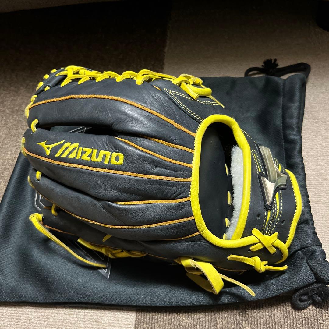 美品　ミズノグローバルエリート　オーダー　軟式野球　グローブ