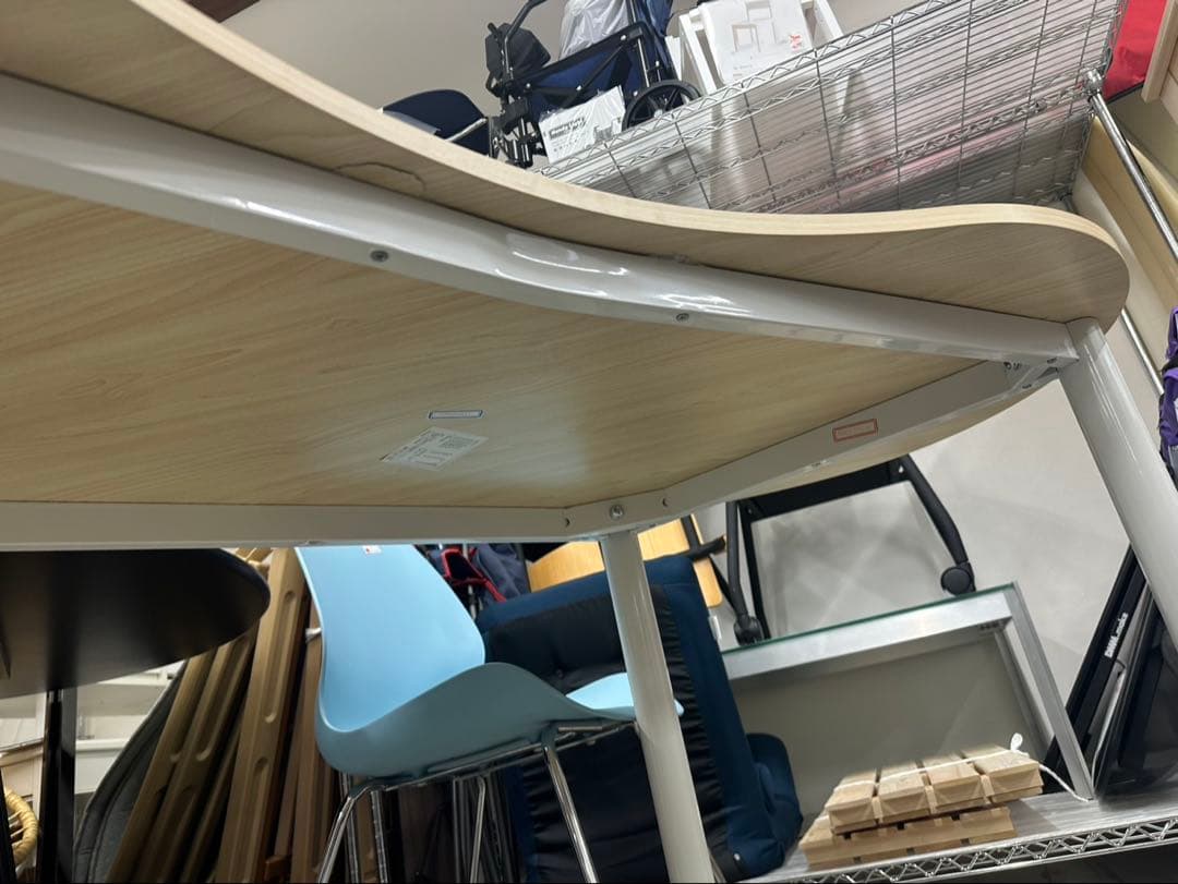 キャスター付きテーブル　2台セット　オーバル＋豆型　北九州市福岡市限定