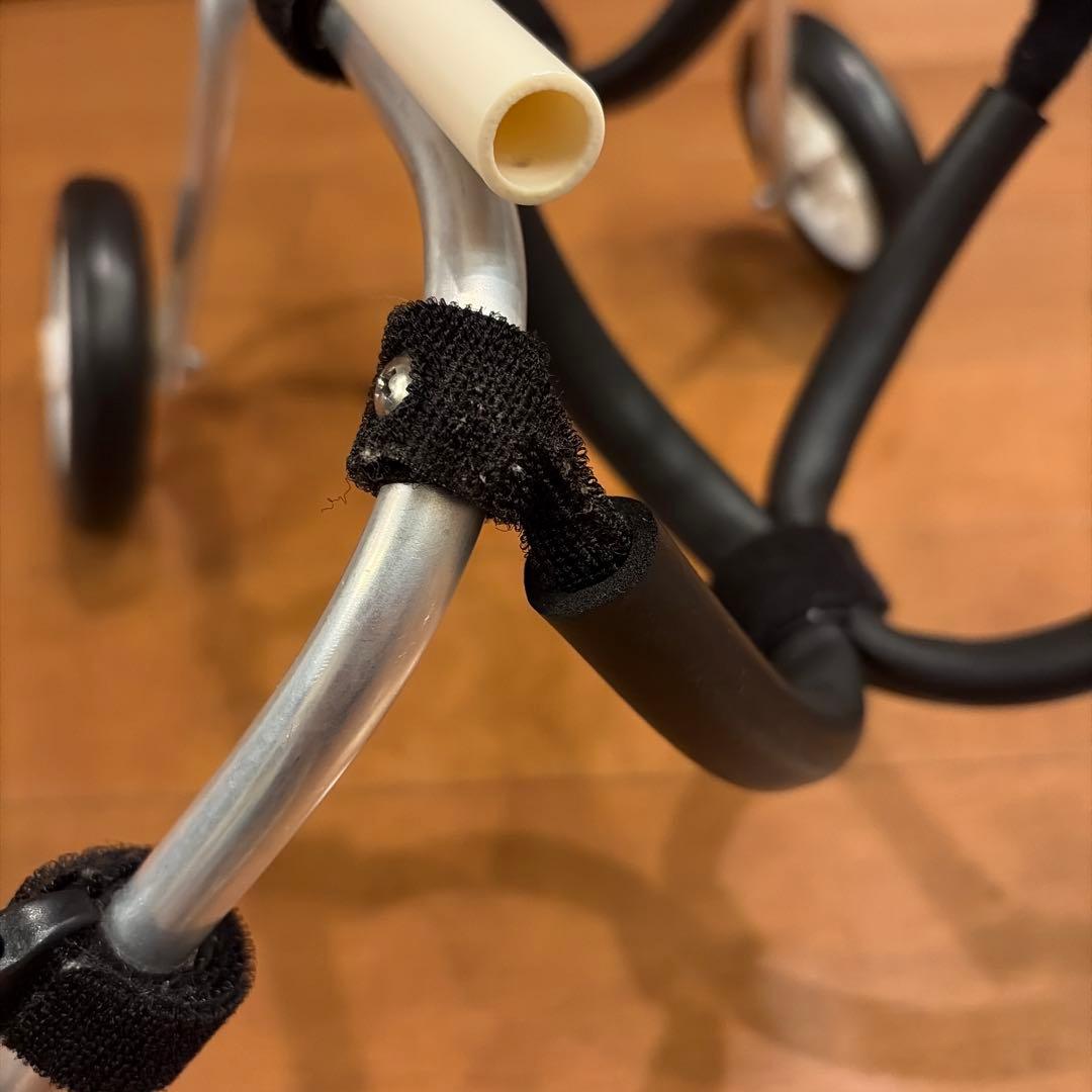 軽量　ポチの車イス　4輪　アルミ製　小型犬