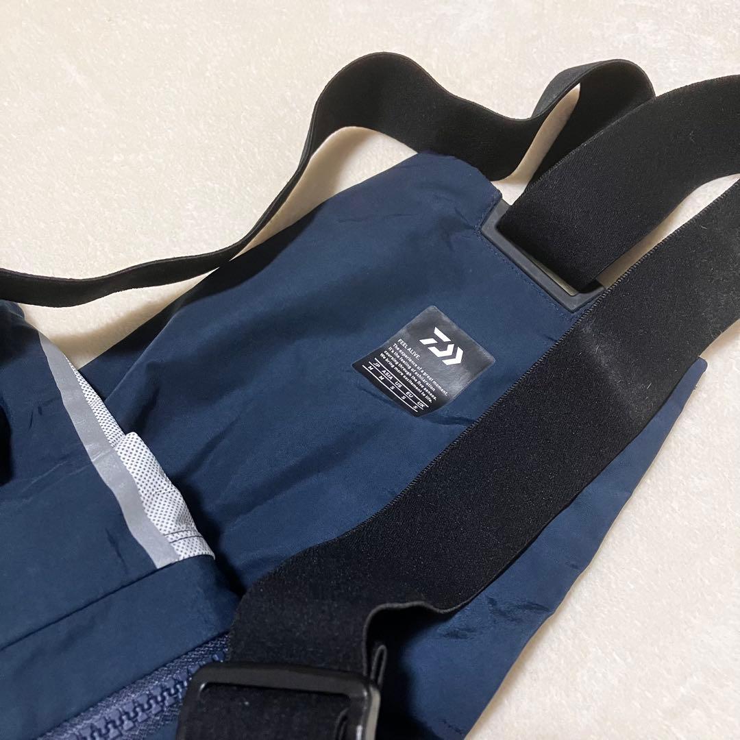 新品タグ付き✨ダイワ DAIWA フィッシングスーツ レインスーツ セットアップ