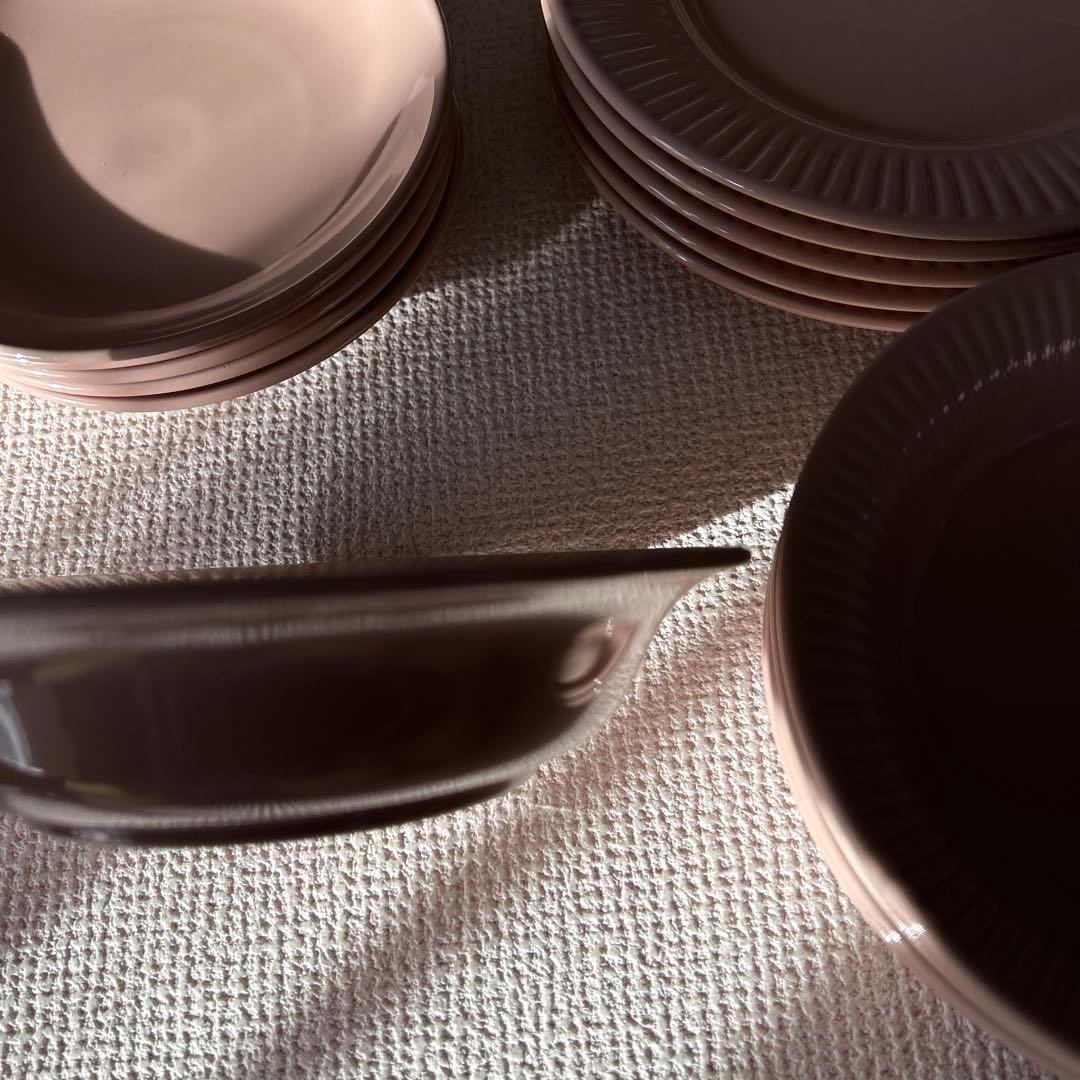 サーモンピンク陶器プレートセット　5客揃い　未使用