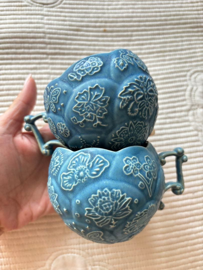 望月万里 作家器 最終日 特価 青色の花柄エンボススープカップ