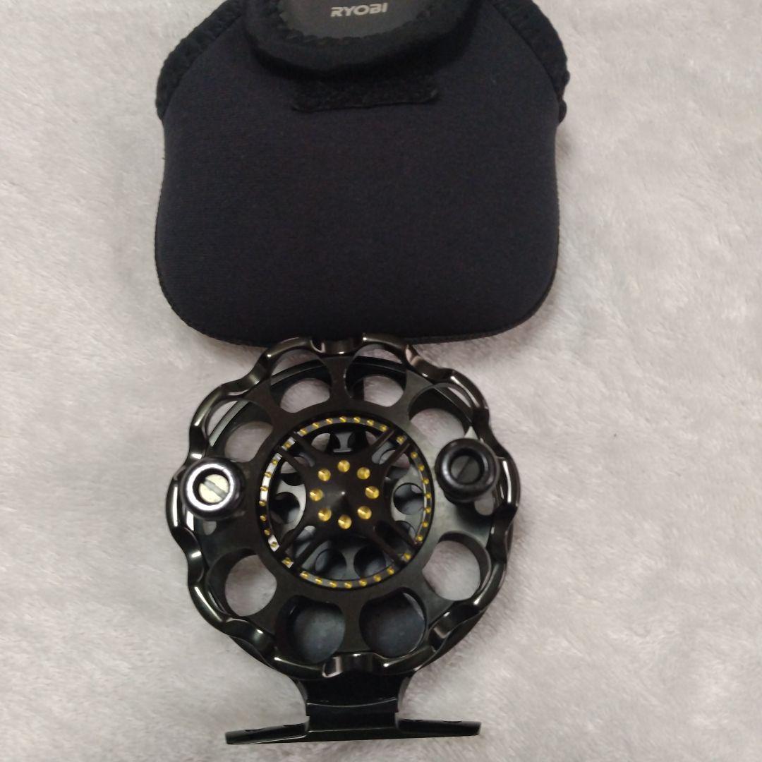 RYOBI Hachi 85 EX リール ケース付きメタロイヤル