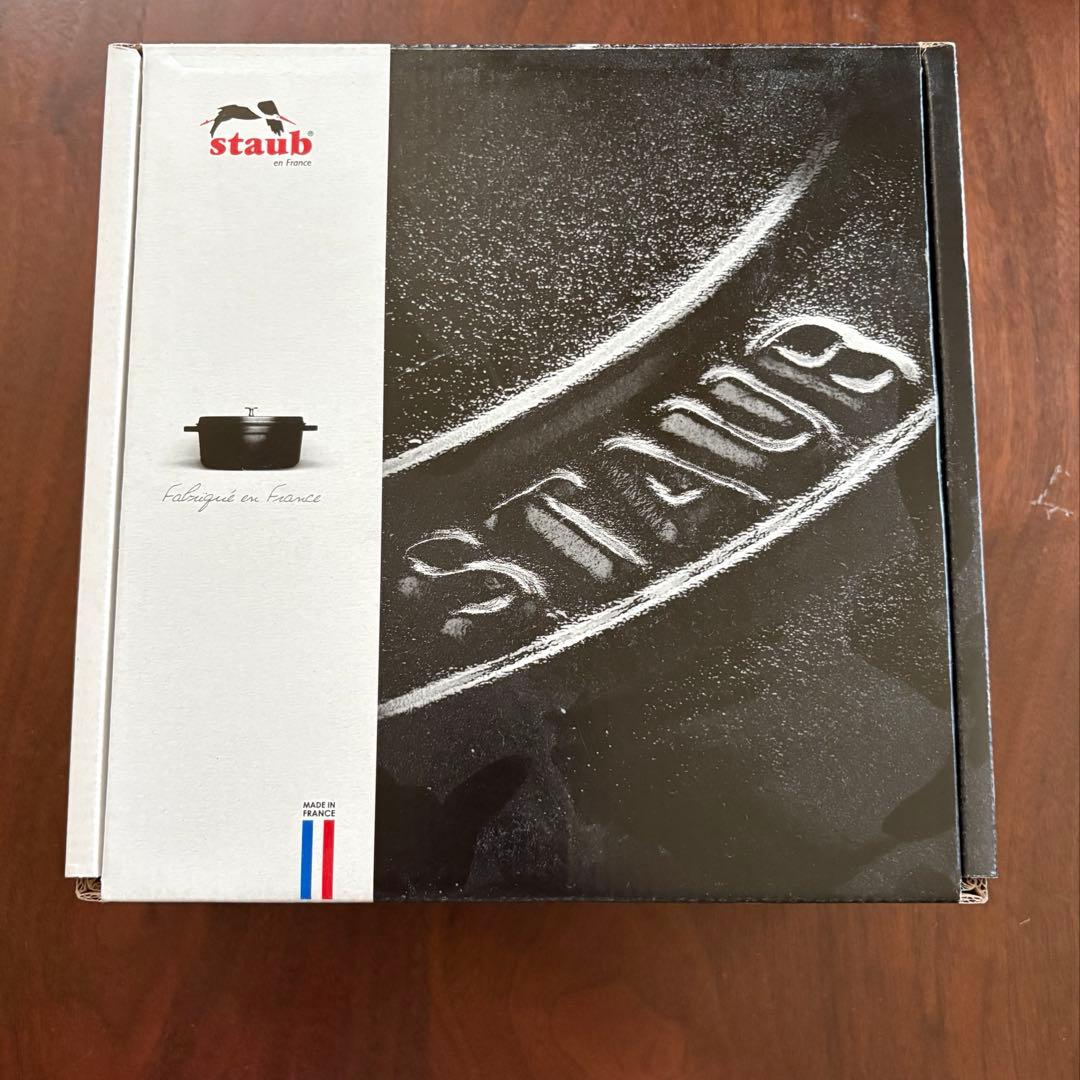 Staub ラウンド ティーポット ブラック