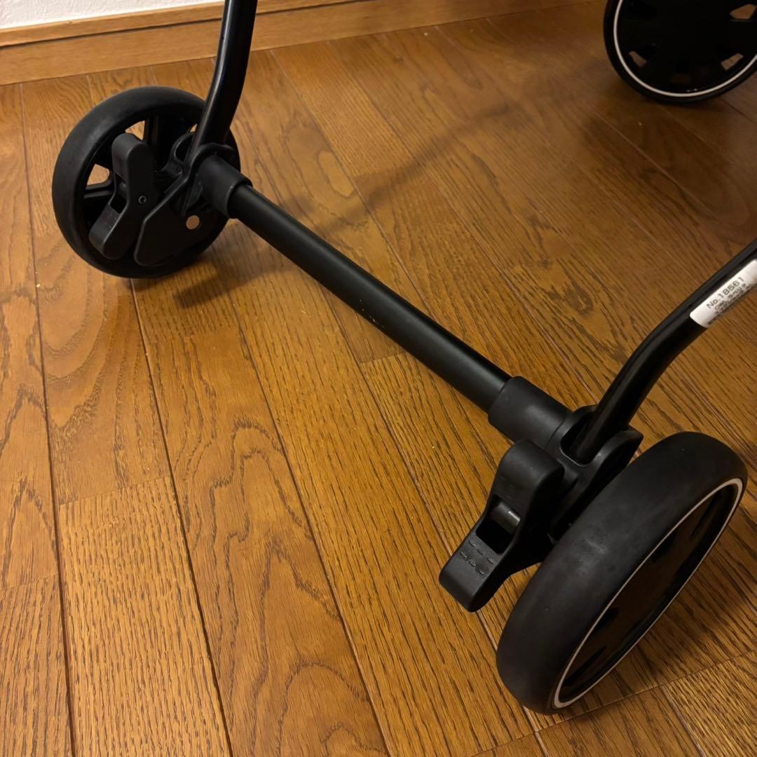 ＊美品＊COMBI コンビ　ラベリタ　エッグショックAL　マスキレーグレー