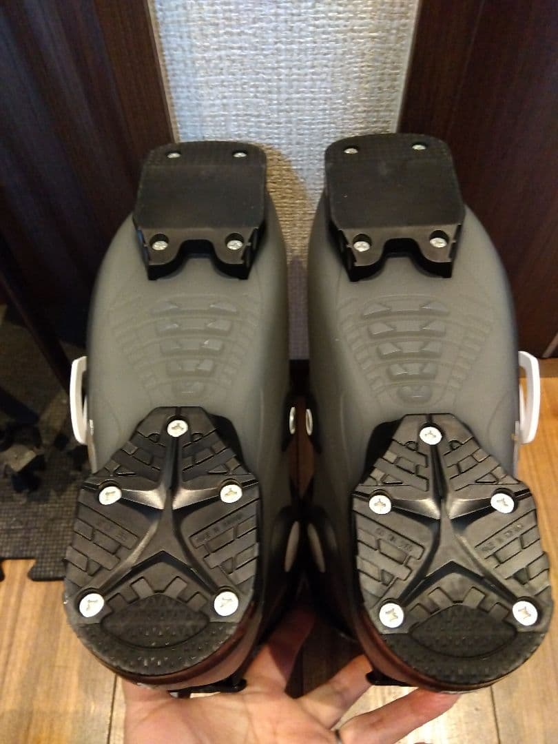 【ハイエンド】ATOMIC 学生・レディース スキーセット メンテ・WAX済み✔