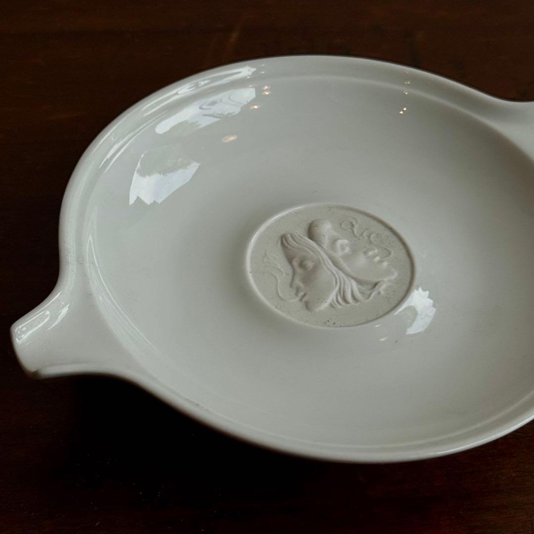 KPMベルリン 素焼きメダリオン付 灰皿 20世紀前半