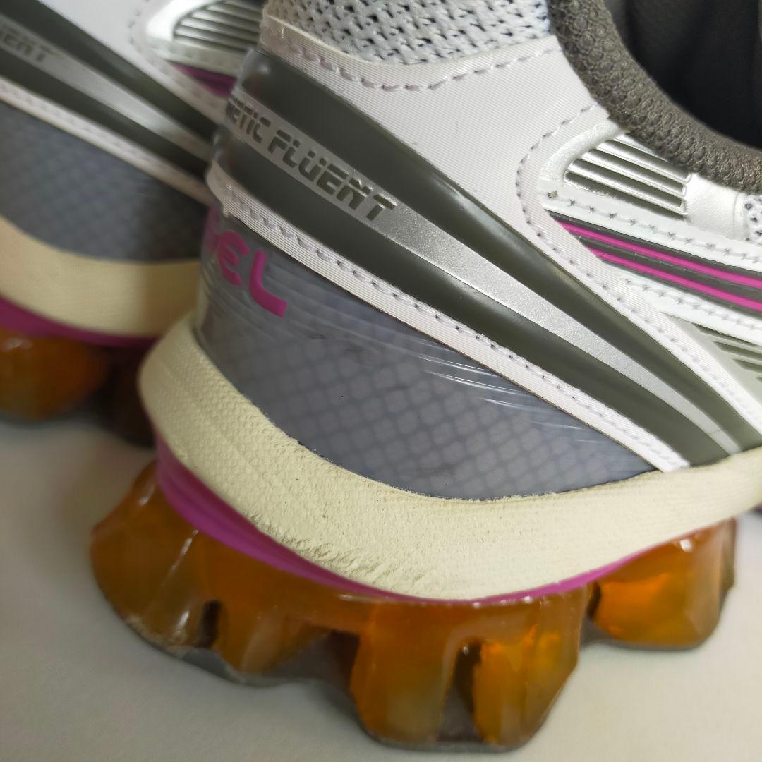 asics GEL-KINETIC FLUENT スニーカー