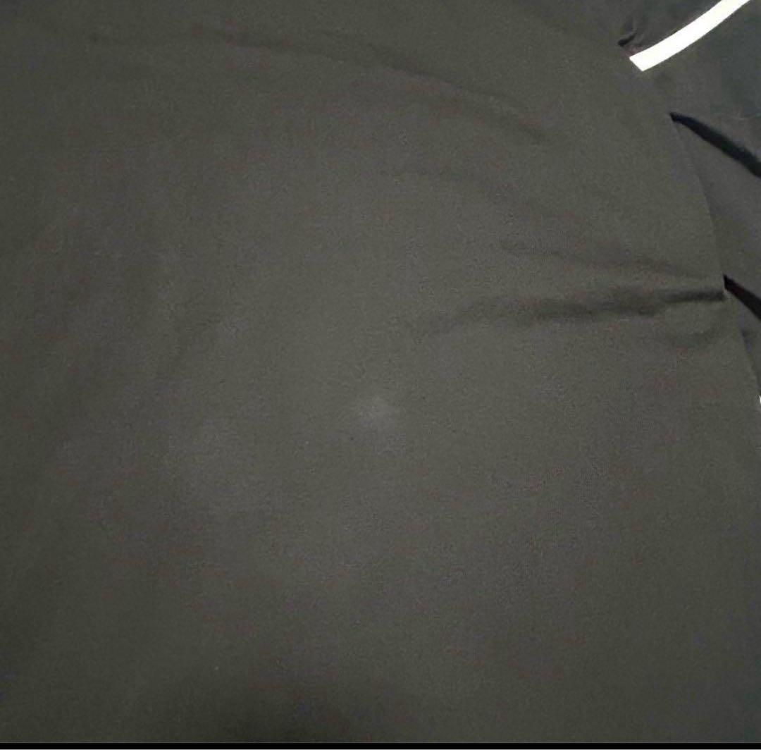 モンクレール　ロングTシャツ　3XL ブラック系 ワッペン ロゴ