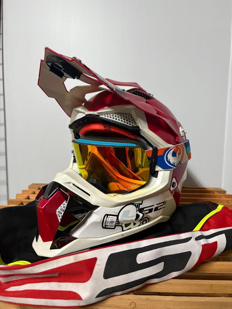 LS2 SUBVERTER オフロードヘルメット Lサイズ　(ゴーグル付き)