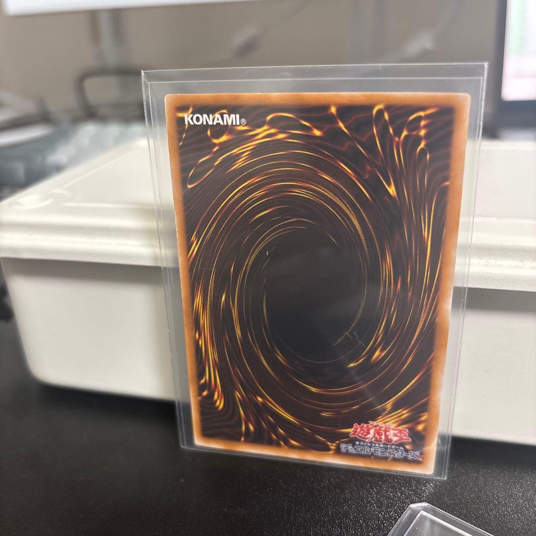 ゆ*ゆ様 美品級　ブラックマジシャン　レリーフ