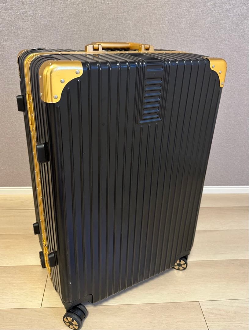 【超軽量】スーツケース　ブラックゴールド　XLサイズ