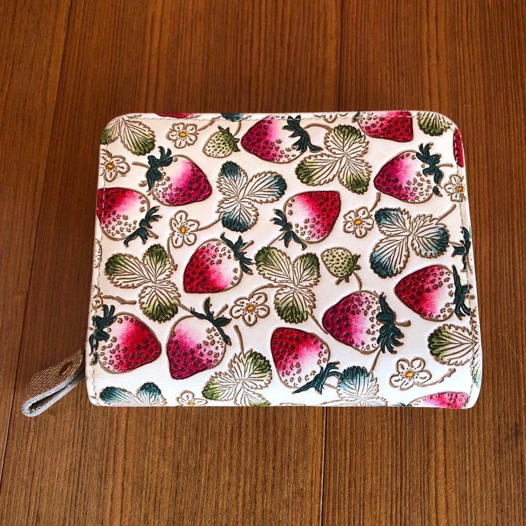 文庫屋大関 ぐるっとファスナーのお財布 いちご柄