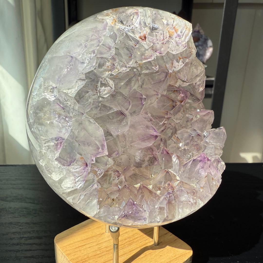 天然石タイチンルチルクォーツ共生アメジストの笑い口　置物　NO.100911