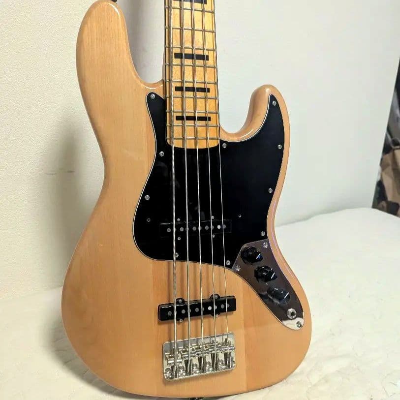 5弦 Squier classic vibe 70's Jazz Bass