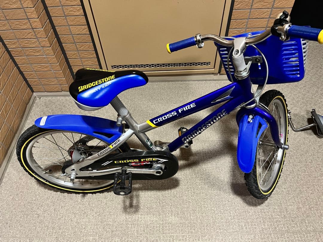 BRIDGESTONE CROSS FIRE 子供用　クロスファイヤー　18