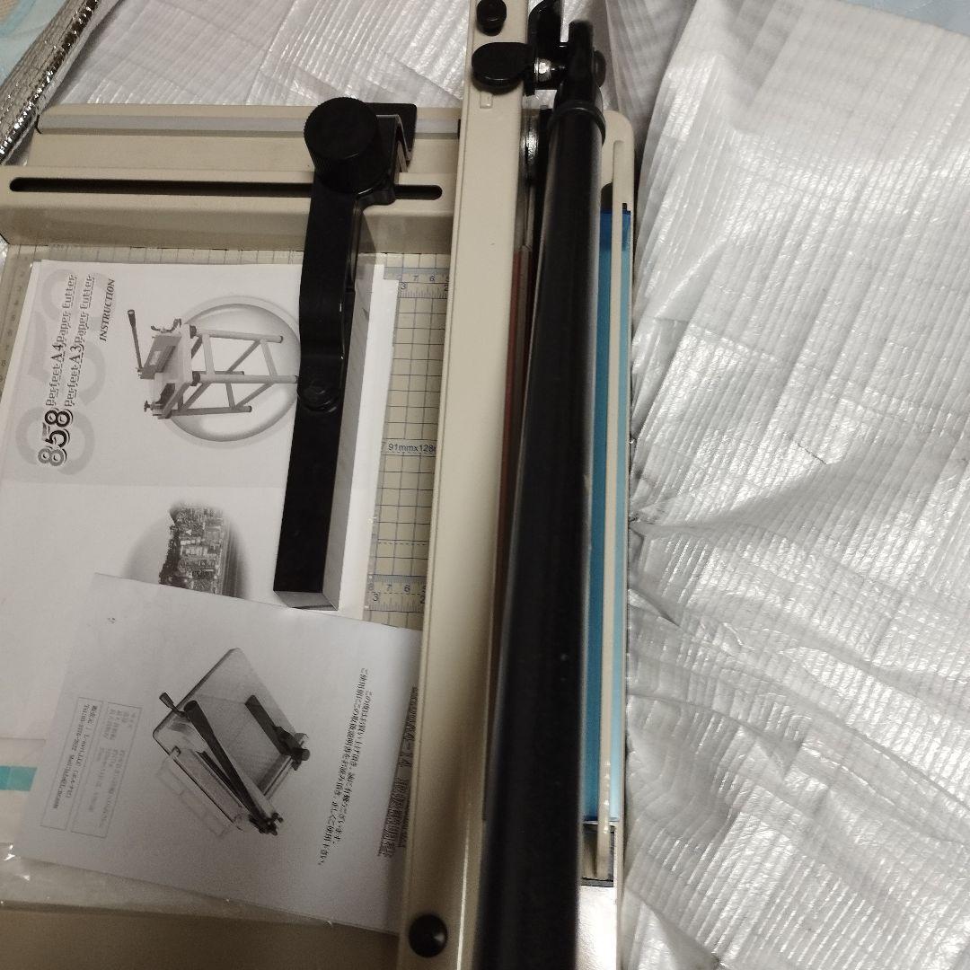 YG-LN 大型裁断機 BA58A4-14　　A4　400枚裁断【】