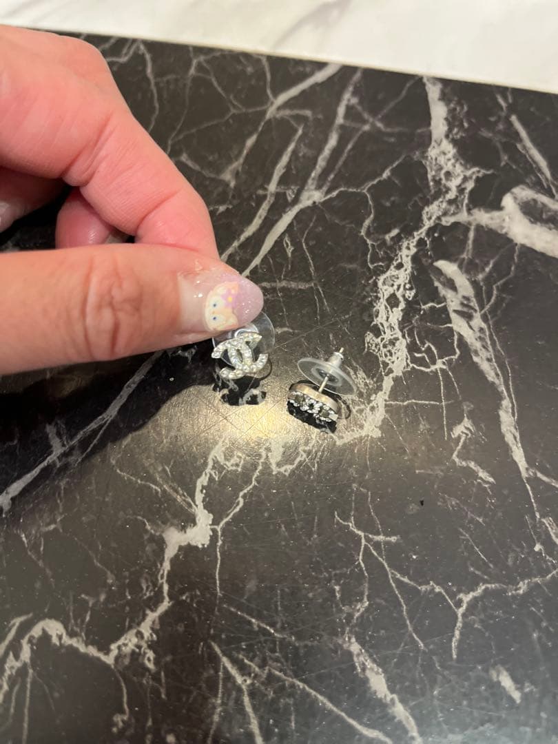 シャネル　CCロゴ　ピアス　ミニサイズ　美品