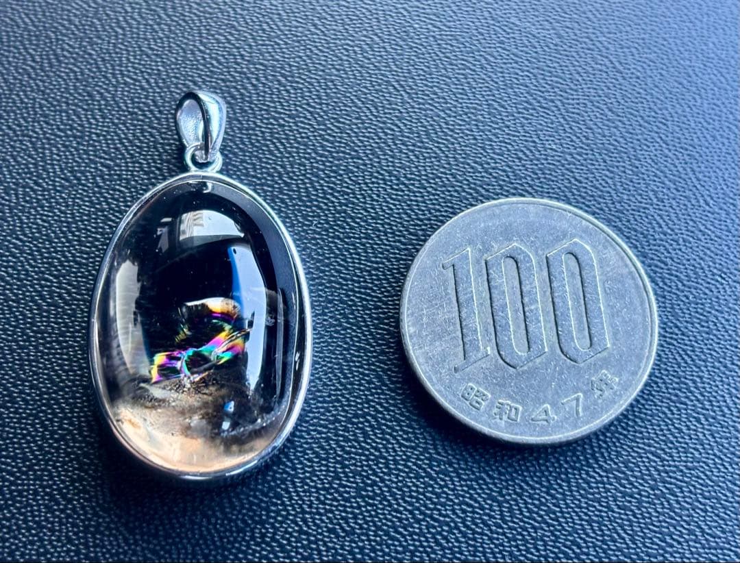 究極品質　永遠の愛を願う水晶の究極形態　虹のスモーキーマスターウラルレムリアン