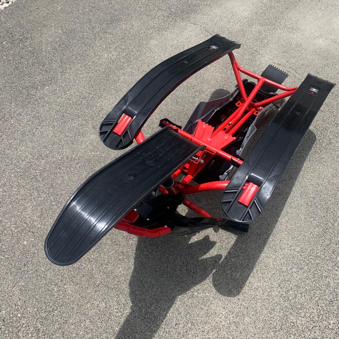 ヤマハ　スノーモービル型　ソリ　子供用