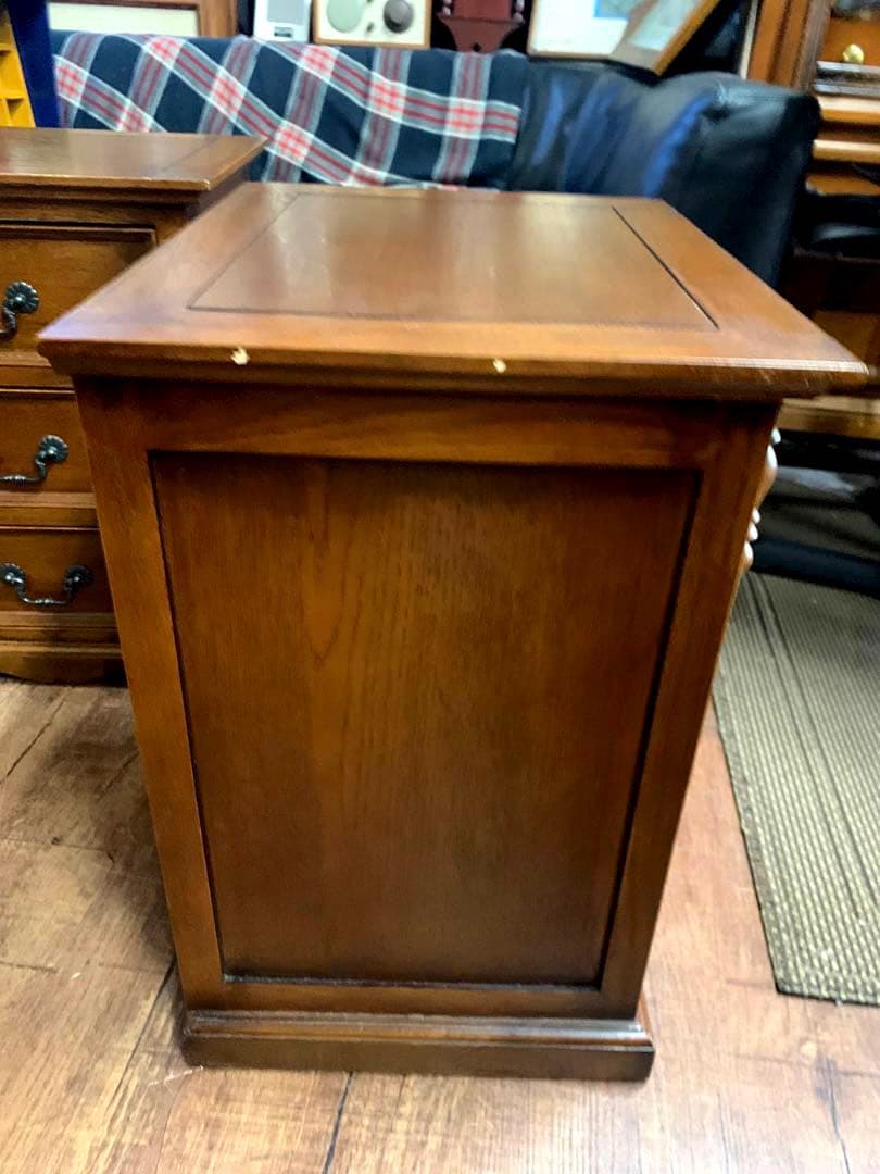 ヴィンテージ　オーク材　サイドチェスト