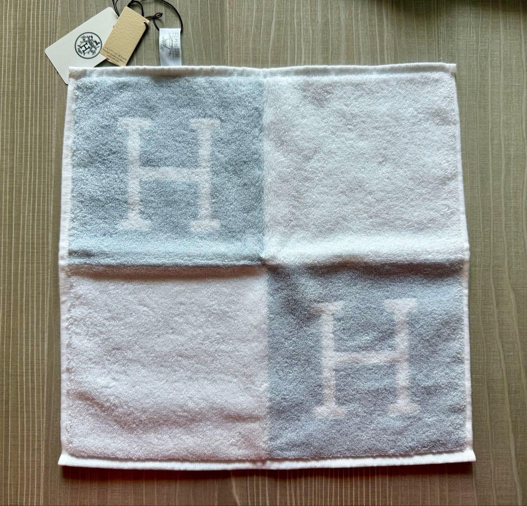 エルメス Hロゴ カレタオル タオルハンカチ ギフトボックス付き